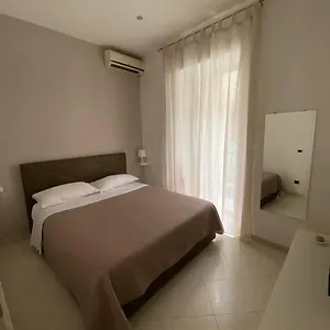 https://kry-house.hotels-amalfi.com