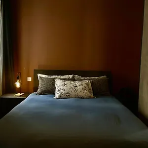 https://airport-deluxe-bedroom-with-ensuite-private-bathroom.hotelssaintjulians.com